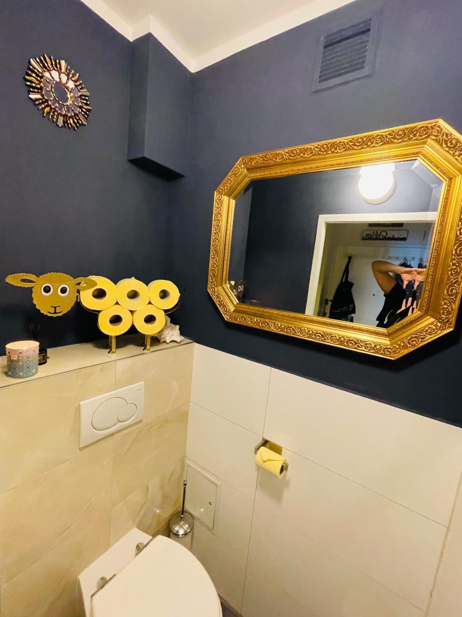Business-apartment 1-6 Months *